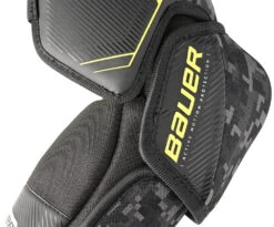 Bauer Supreme M3 Intermediate Ice Hockey Elbow Pads -Hockey Shop M3 SR elbow cap detail 105b487c 8084 4c8d 8517 85d2ca2e66bf
